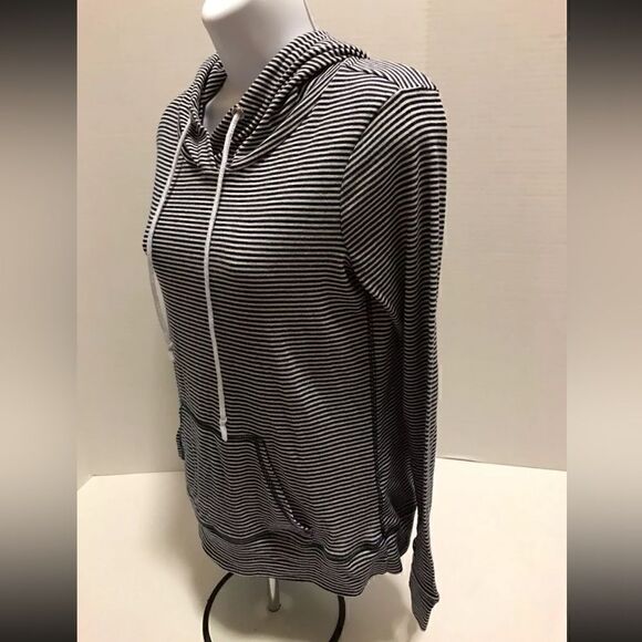 Chance Or Fate Womens Blue/White Long Sleeve Hooded Top Hoodie Shirt - Size S - Picture 8 of 8